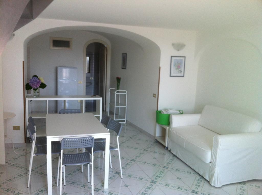 Apartmán Palazzo Damelio Scala Pokoj fotografie